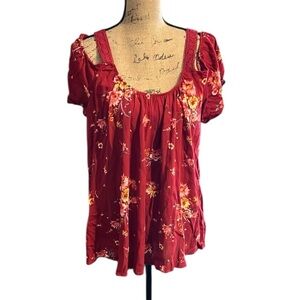 Torrid Red and Gold Cold Shoulder Flutter Sleeve Blouse Embroidered Accents